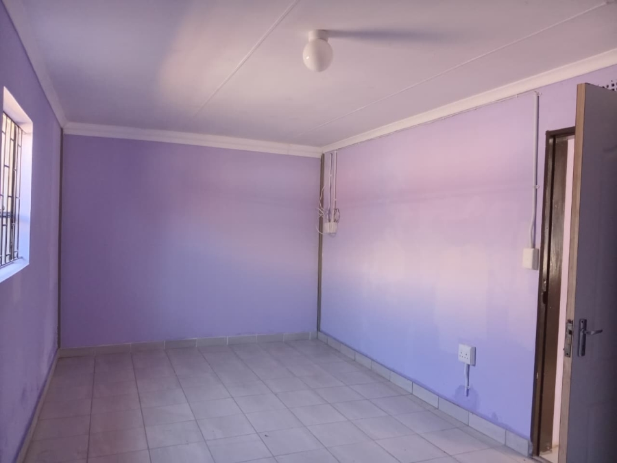 To Let 1 Bedroom Property for Rent in Oos Einde North West